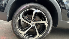 MG HS 1.5 T-GDI Trophy 5dr DCT Petrol Hatchback